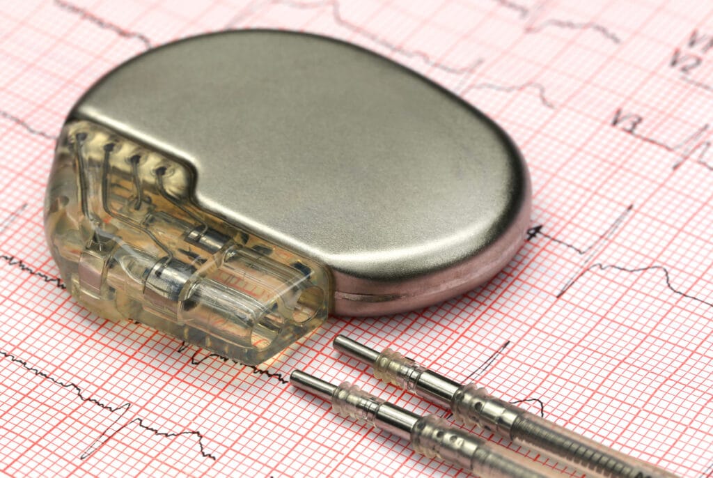Electrocardiograph with pacemaker